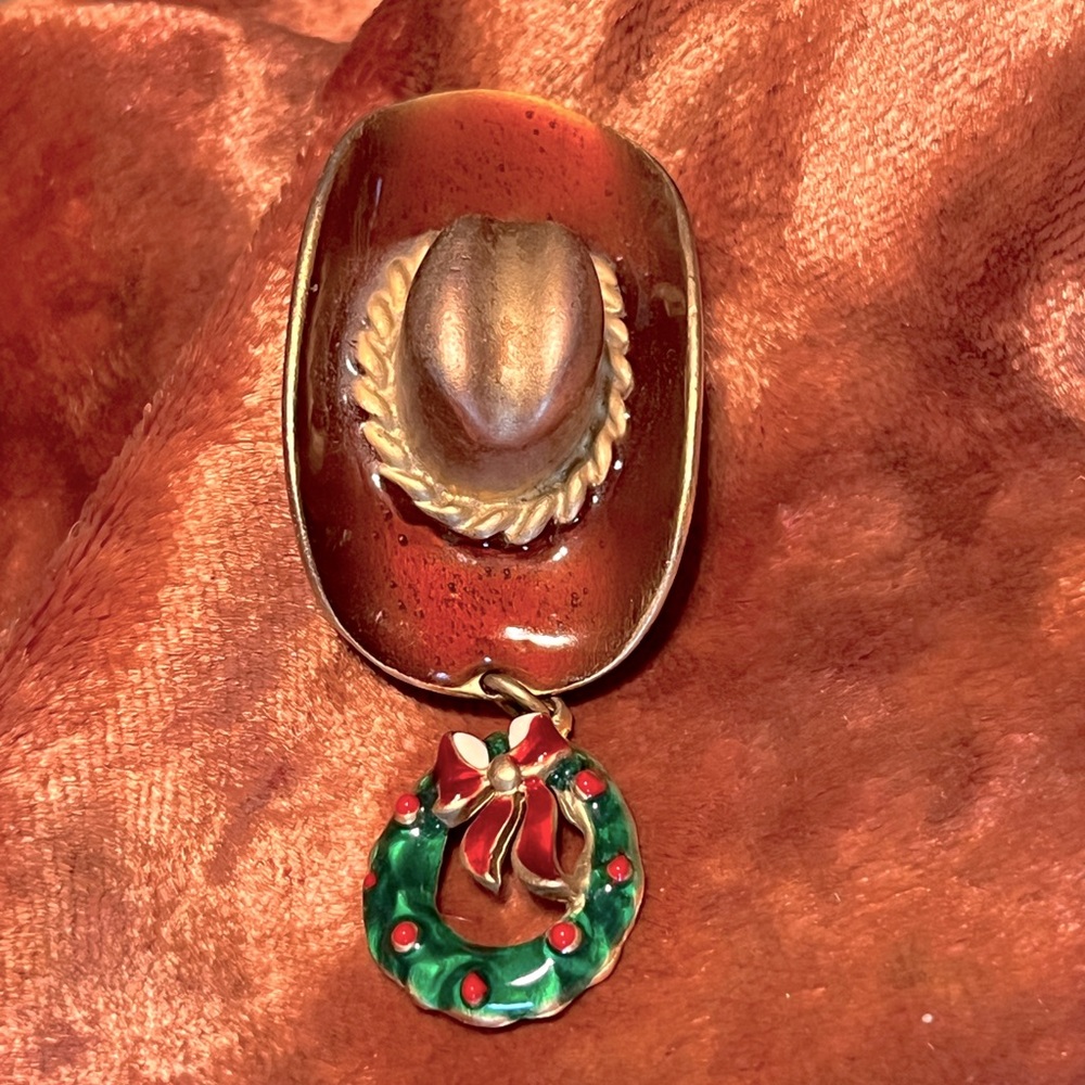 Don-Lin Enameled Cowboy Cowgirl Hat Wreath Brooch Christmas Holiday